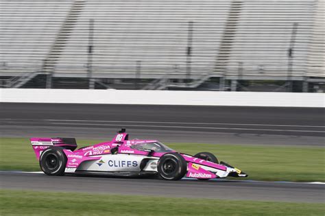 Castroneves to continue chase for 5th Indy 500 win as minority owner with Meyer Shank Racing